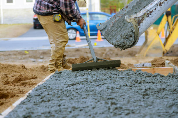Best Commercial Concrete Contractor  in Mineral Point, WI